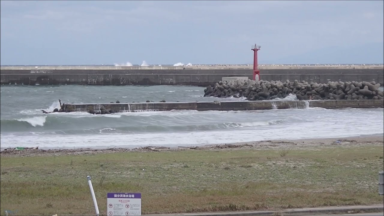 北東の風８メートルでこれ　この後１８メートルの風が予報されている